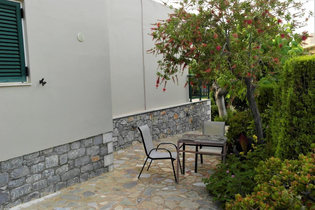 Voulas Apartments Stoúpa エクステリア 写真
