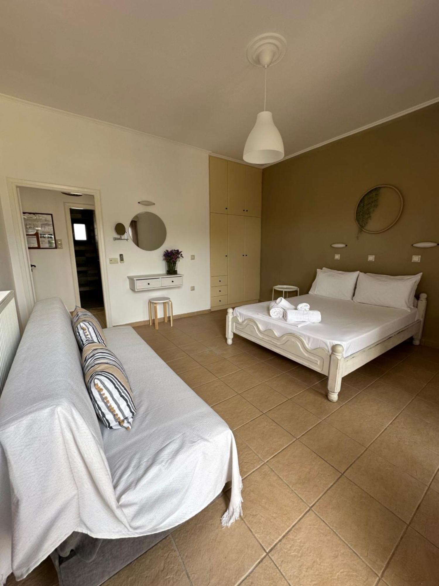 Voulas Apartments Stoúpa 部屋 写真