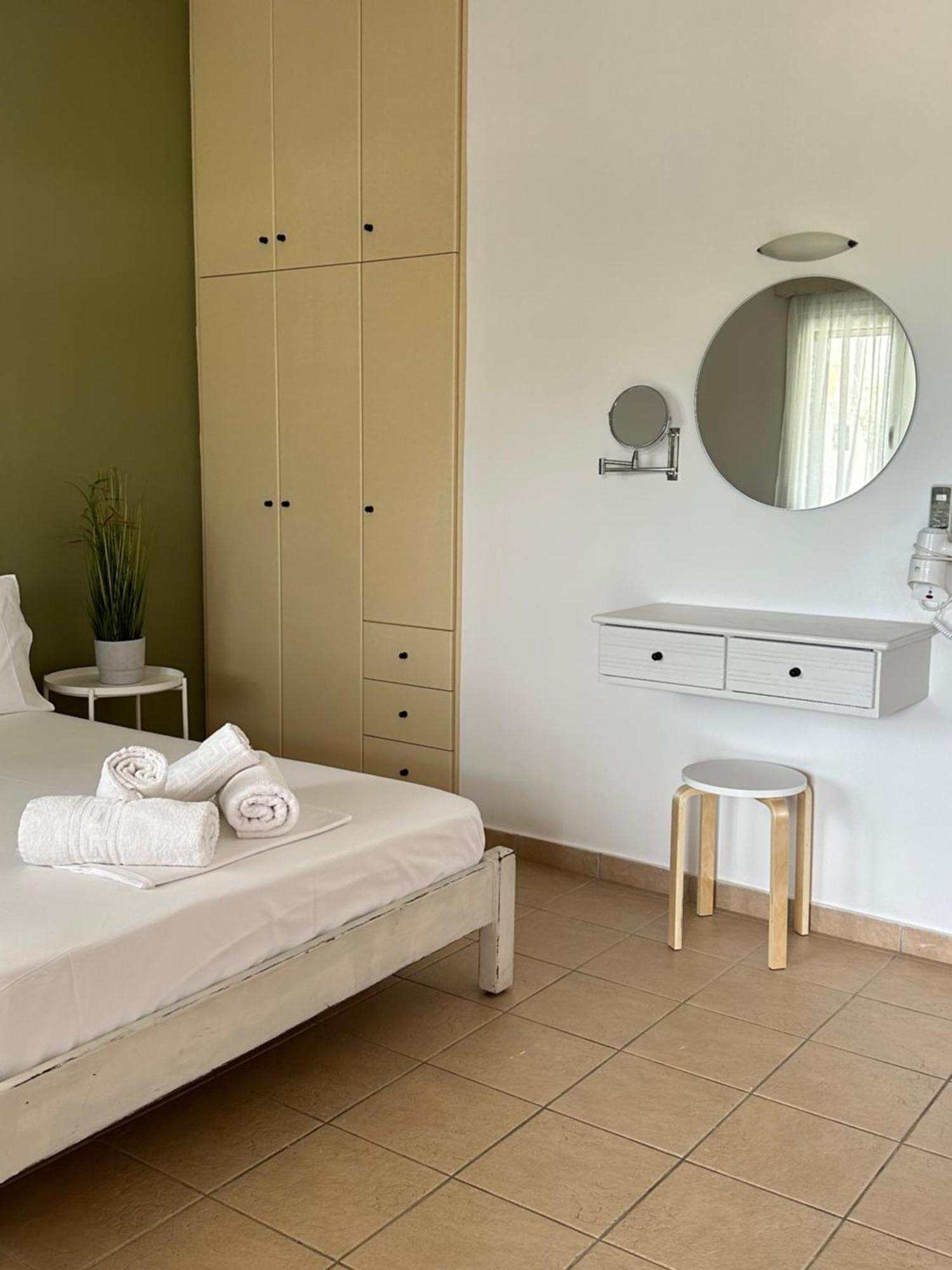 Voulas Apartments Stoúpa 部屋 写真
